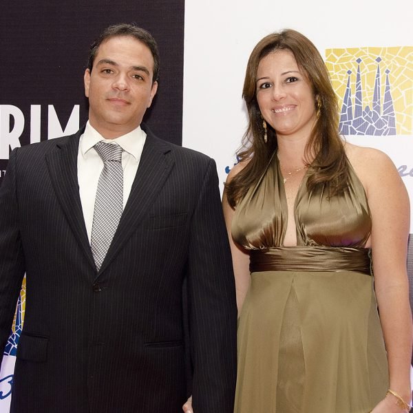 34 Presidente da Ahseb, Ricardo Costa, e esposa, a cirurgiã Ana Paula Costa